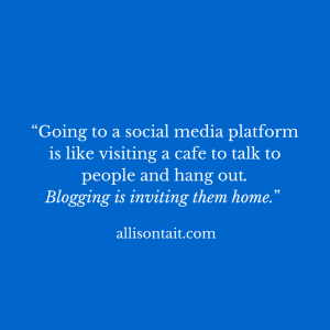 Social media vs blogging for authors